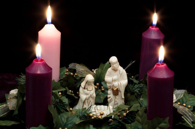 AdventWreath-184927200-596509225f9b583f18154ca1